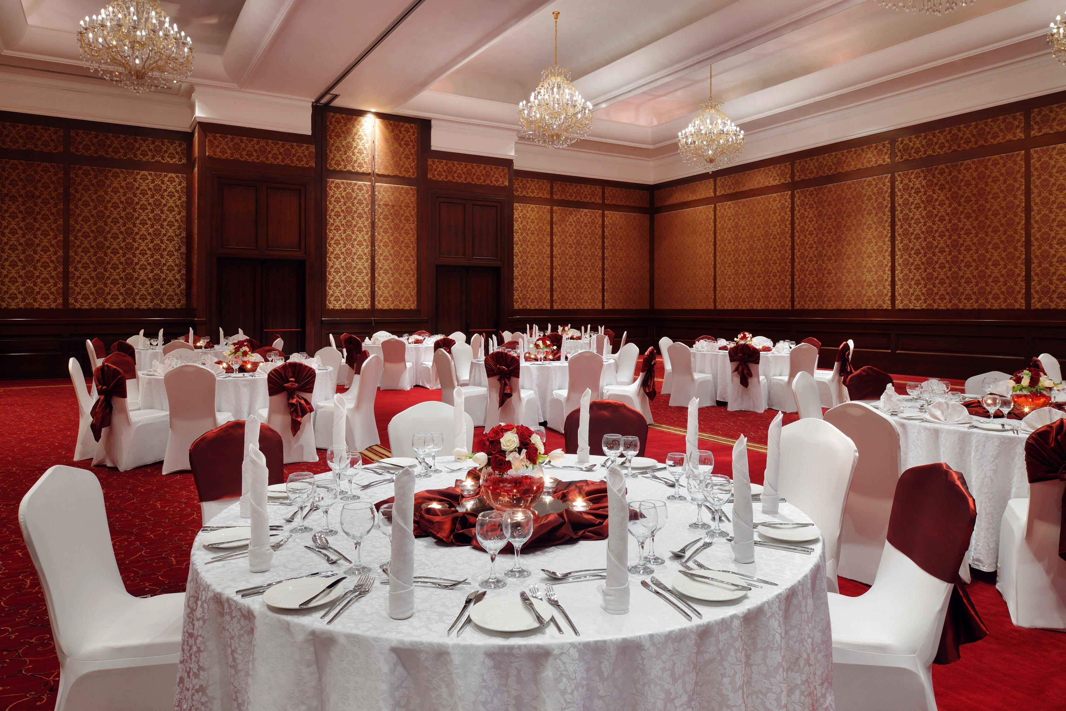 Moevenpick Hotel & Resort Al Bida'A Salmiya Buitenkant foto The Imperial Ball Room