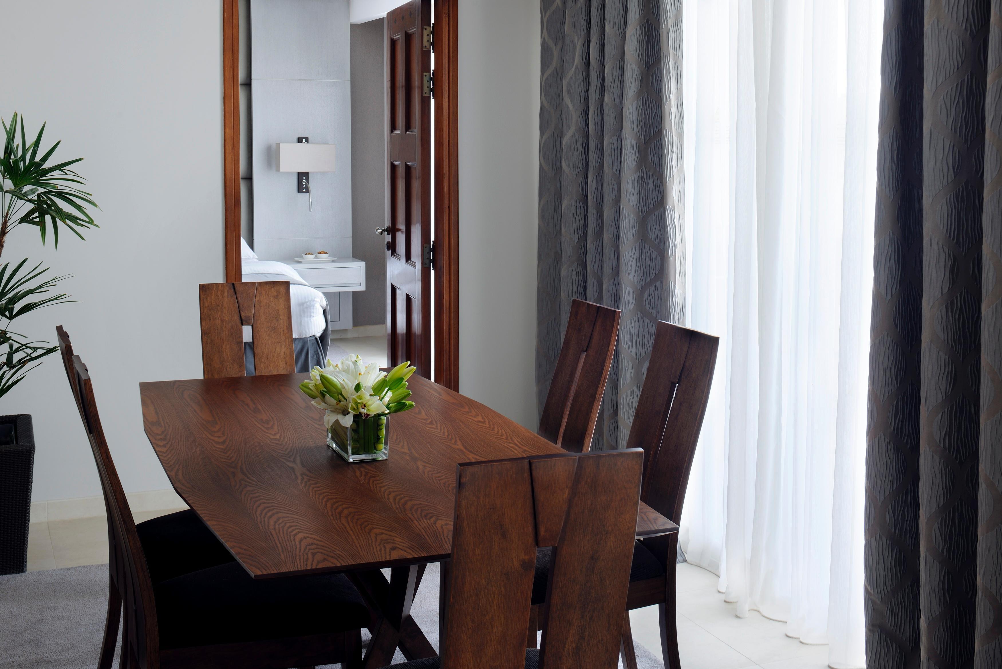 Moevenpick Hotel & Resort Al Bida'A Salmiya Buitenkant foto A dining room