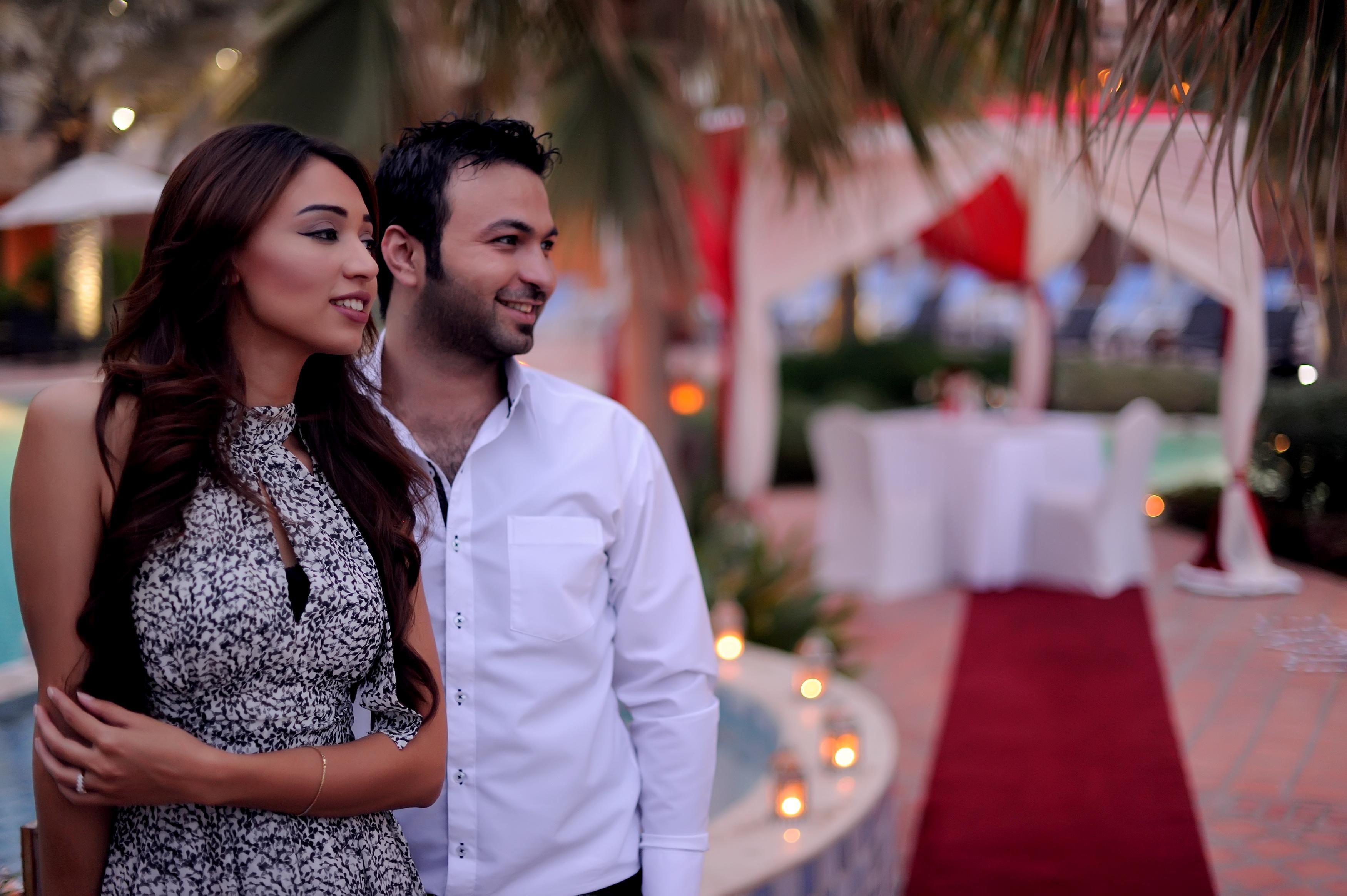 Moevenpick Hotel & Resort Al Bida'A Salmiya Buitenkant foto A couple at the 2012 Cannes Film Festival